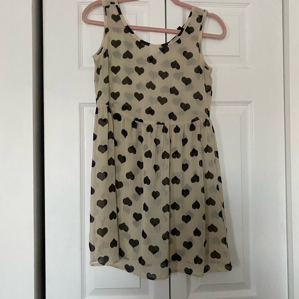 BeBop Women's Tunic with Black Heart Pattern